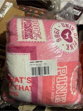 Victoria's Secret Pink Plush Throw Blanket - Pink & White